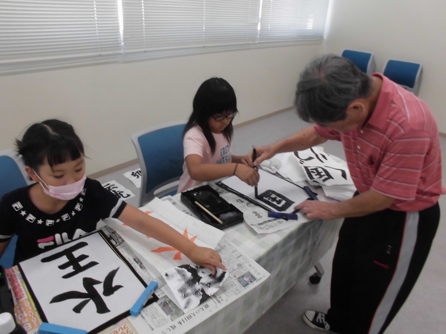 毛筆学生.JPG